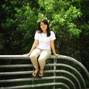 Meet your Posher, Yosselin